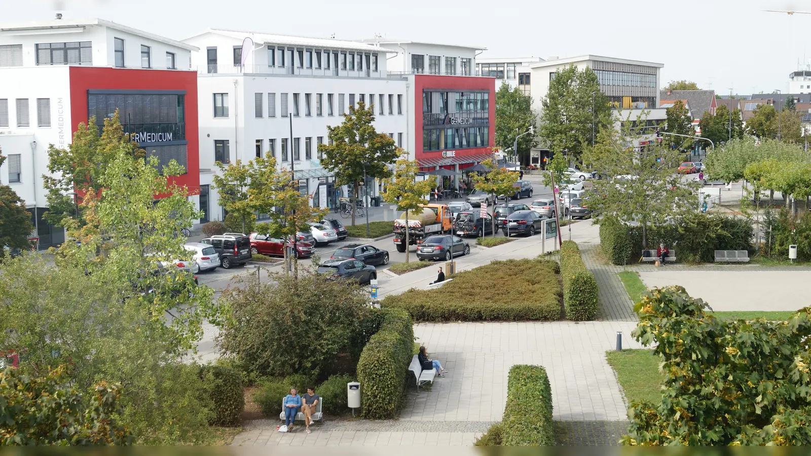 Die Geschäfte bereiten sich auf den langen Samstag vor.  (Foto: pst)