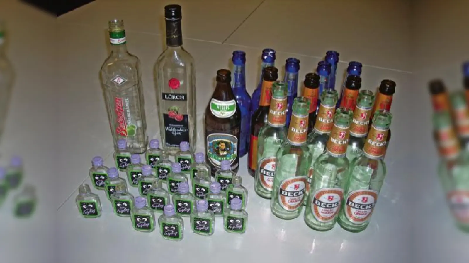 Das hatten die teilweise erst 13-Jährigen intus und feierten eine wilde Party in Poing.	  (Foto: Polizei)