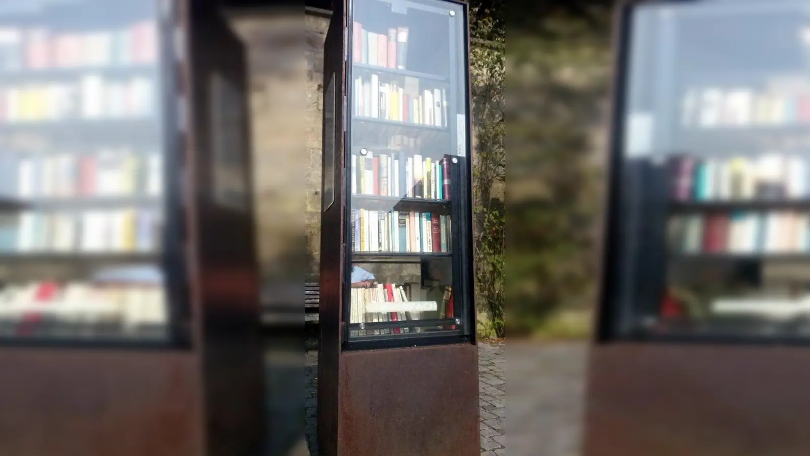 In vielen Städten sind die Bücherschränke ein Erfolg. Der BA 7 möchte einen am Specklinplatz aufstellen. (Foto: job)