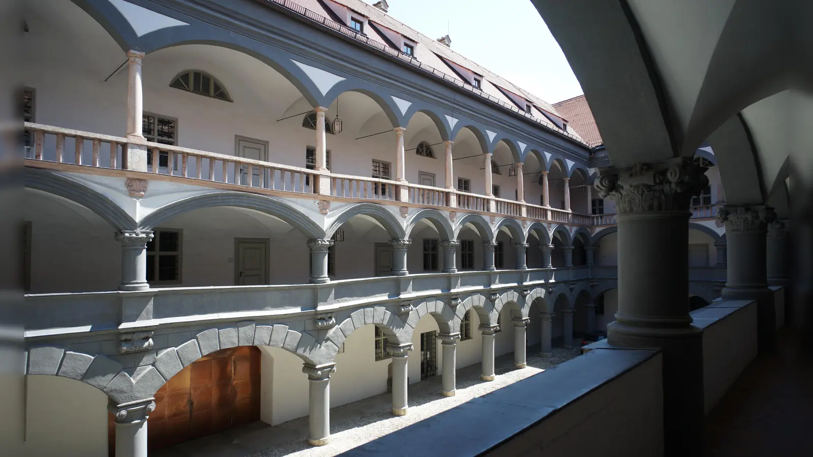 Im schönen Renaissance-Innenhof der Alten Münze findet der Denkmalsommer am Sonntag seinen Abschluss mit einem vilefältigen Programm für Jung und Alt.  (Foto: BLfD, Forstner)