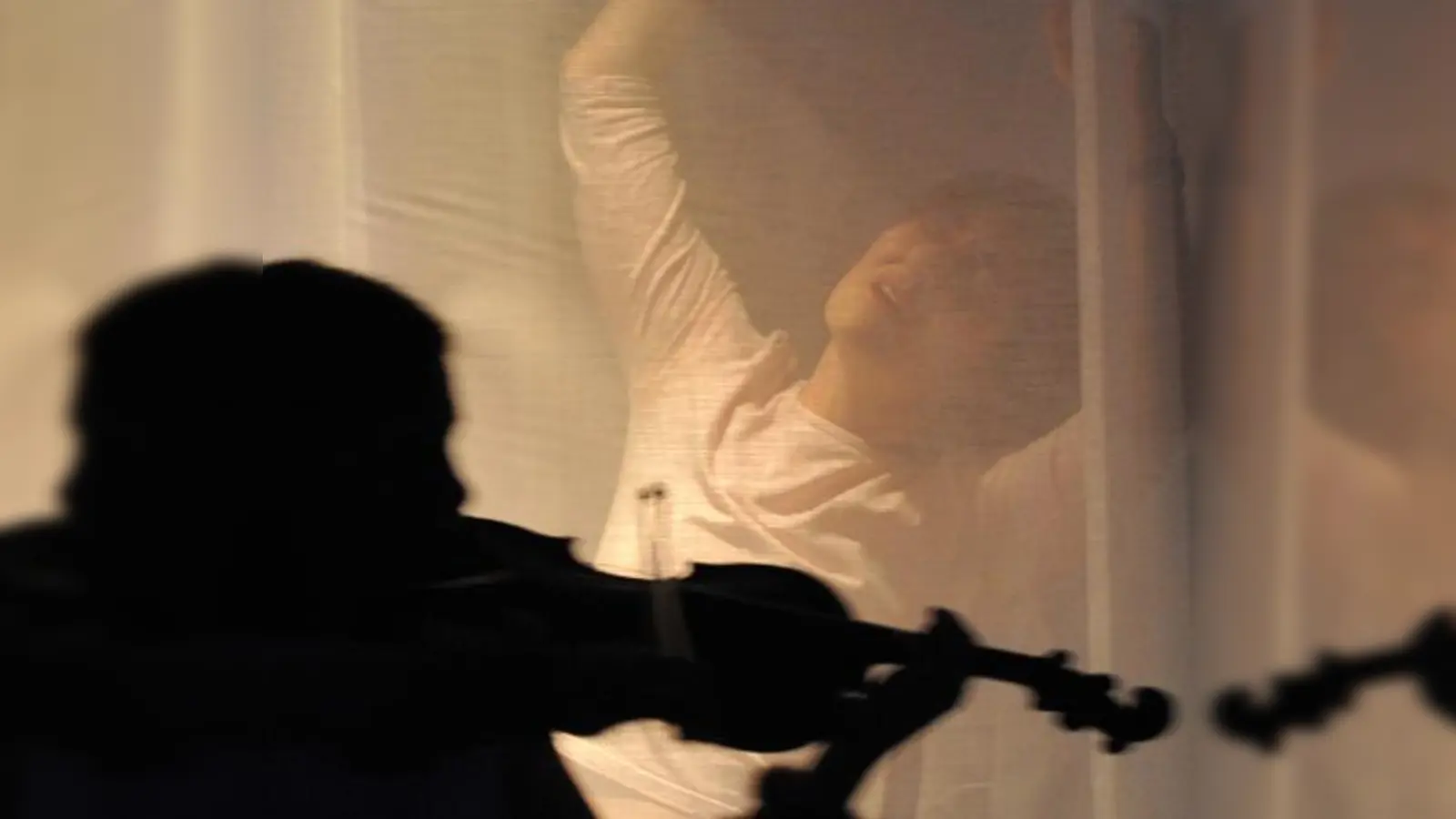 Was im Gehirn passiert und wie Musik darauf wirkt, macht die Performance »Musicophilia«.	 (Foto: VA)