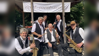 East West Swing sorgt im Kulturhaus Neuperlach für beste Laune und bietet Gelegenheit, mal wieder das Tanzbein zu schwingen. (Foto: East-West-Swing-Sextett)