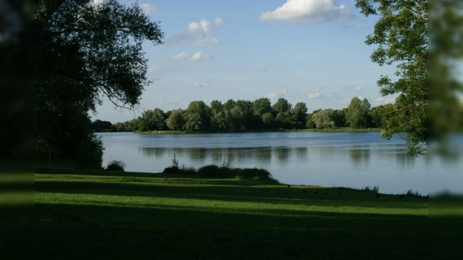Nicht nur rund um den Karlsfeld wird bei der „Aktion Sauberes Karlsfeld” am kommenden Samstag gearbeitet: Ramadama für ein lebenswertes, sauberes Karlsfeld. (Foto: ar)
