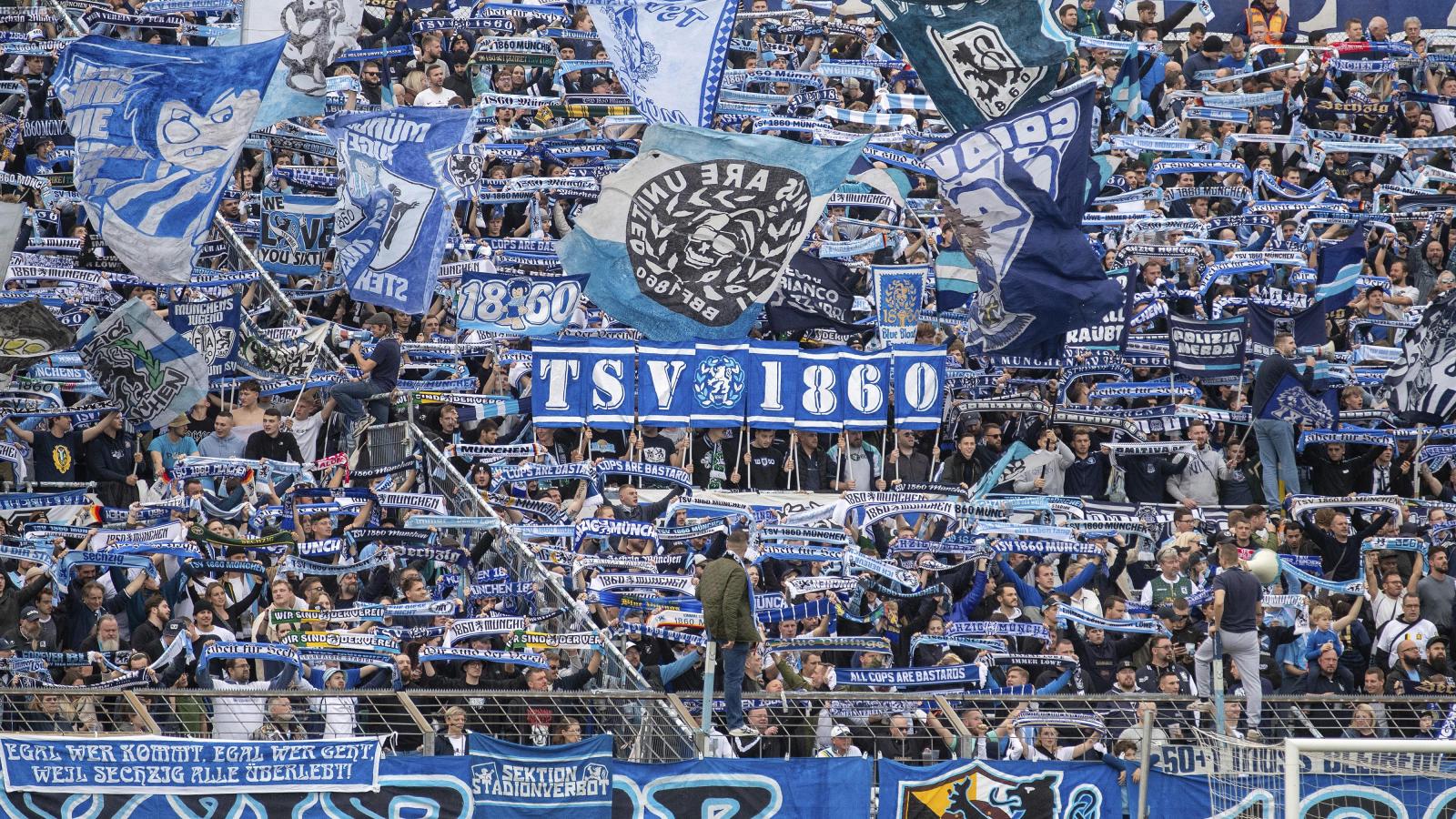 -ber-zehntausend-Fans-demonstrieren-in-Leipzig