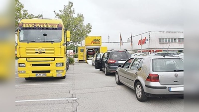 An verschiedenen Standorten in Südbayern macht der Mobile Prüfdienst Halt. 	 (Foto: ADAC)