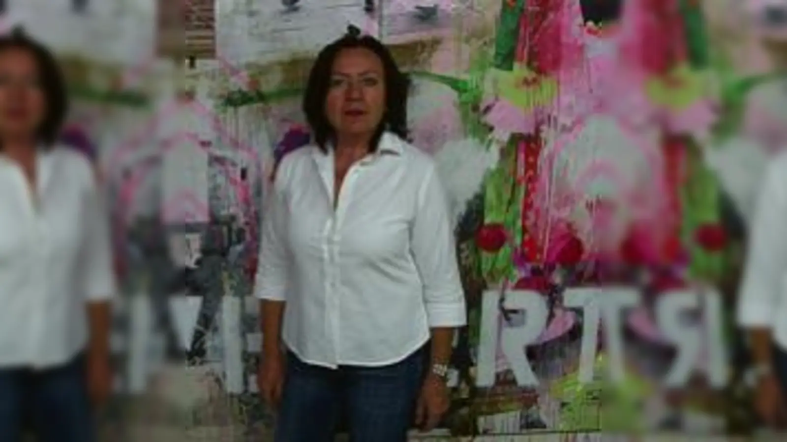 Ruth Grünbein vor einem ihrer  (Werke.Foto: VA)