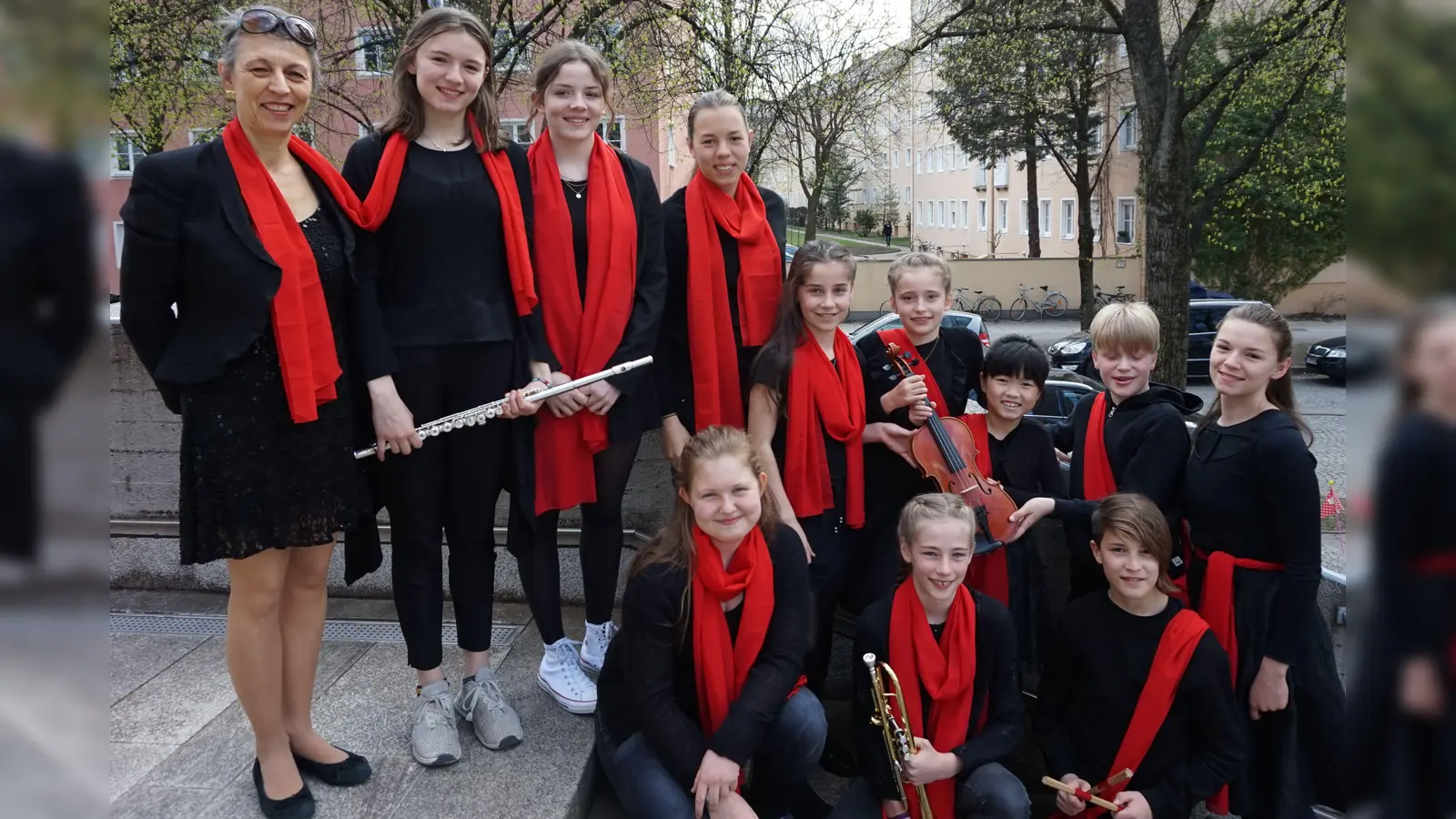 Das Kinder- und Jugendorchester der Kirchengemeinde Immanuel-Nazareth sorgt für festliche Musik. (Foto: VA)