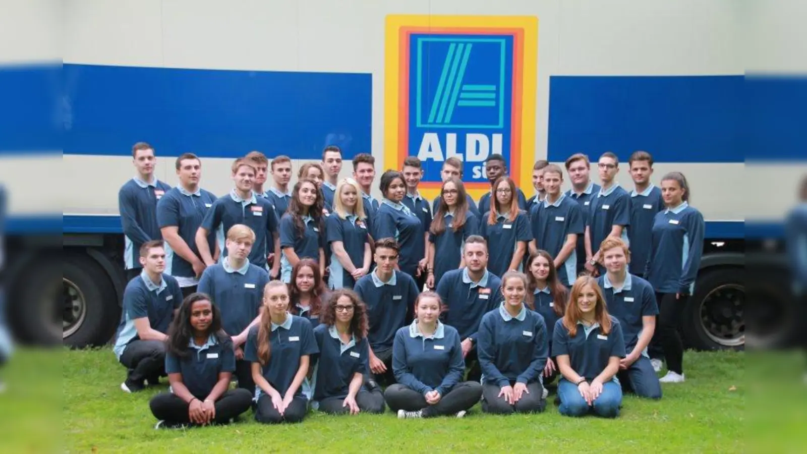 Start ins Berufsleben: die neuen Auszubildenden der ALDI SÜD Regionalgesellschaft Eichenau. (Foto: bb)