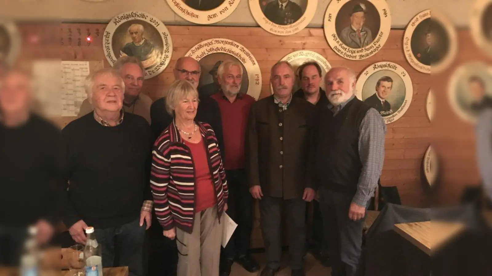 Die Vorstandschaft: Reinhold Hennes, Karl Feigl, Kurt Steger, Herbert Breitenberger, Jürgen Herold, Josef Lechner (hinten von links), Richard Schmautz und Christa Müller-Kanz (vorne von links). (Foto: Morgensterschützen Breitbrunn)