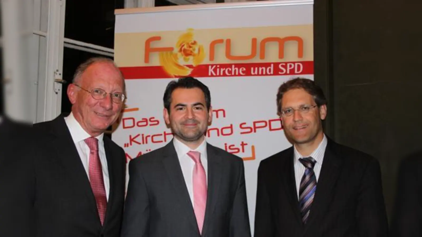 Von links nach rechts: Franz Maget, Benjamin Idriz und Doktor Andreas Renz.	 (Foto: VA)