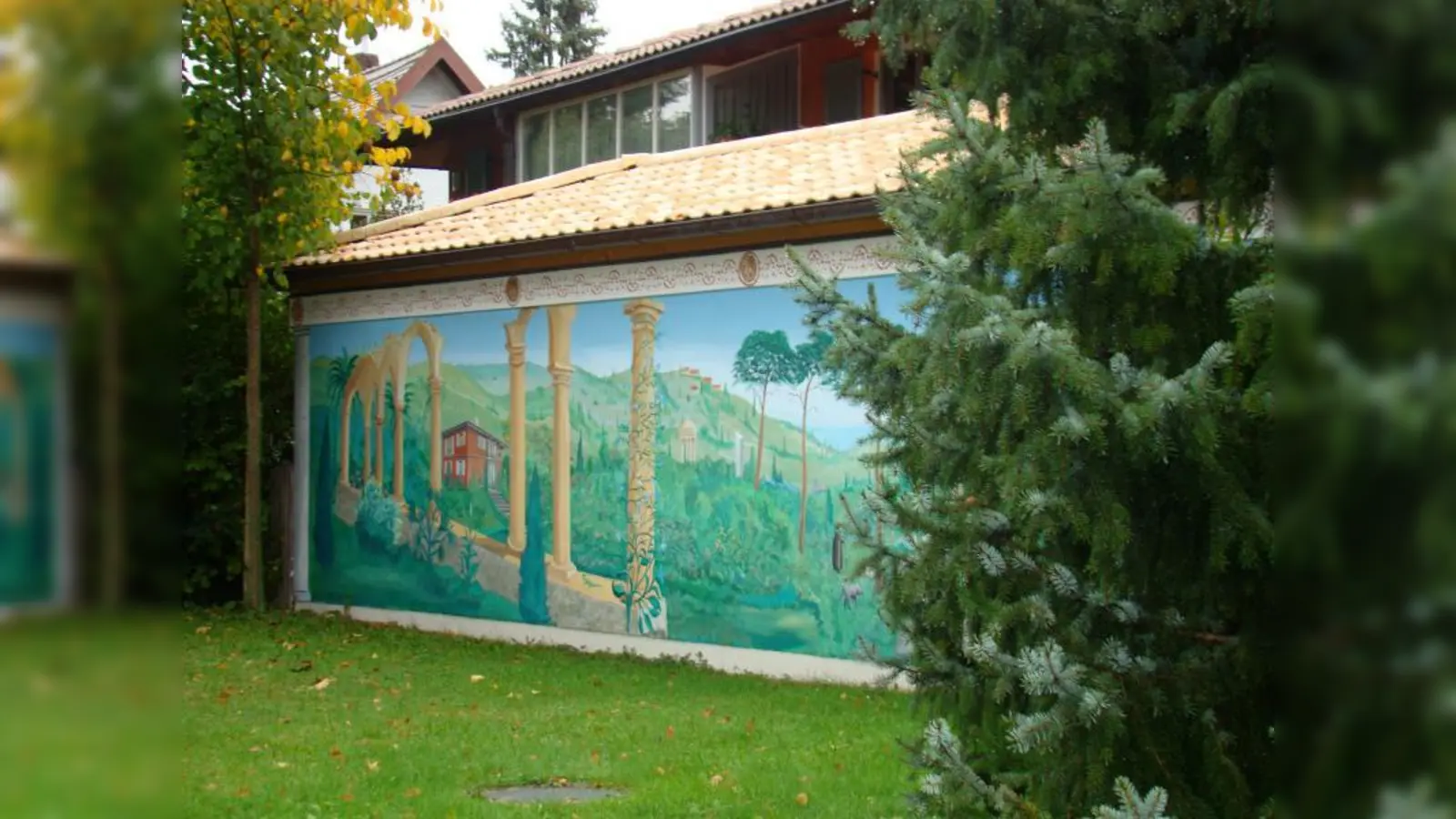 Wer seine Wände so kunstvoll bemalt haben möchte, sollte lieber auf die Dienste von anerkannten Malern zurückgreifen. Foto: pst (Foto: pst)