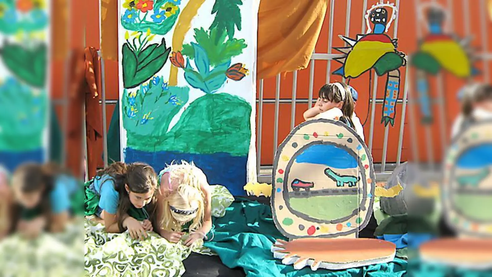 Bei Live on Stage können Kinder alles ausprobieren, was irgendwie mit Theater zu tun hat.  (Foto: Kulturhaus)