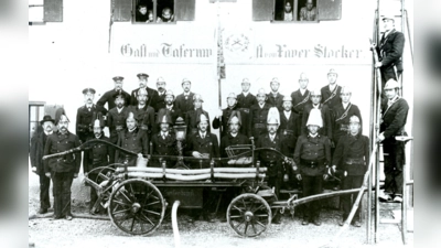 Ein Foto aus den Anfangsjahren der Freiwilligen Feuerwehr Geisenbrunn. (Foto: FFW Geisenbrunn)