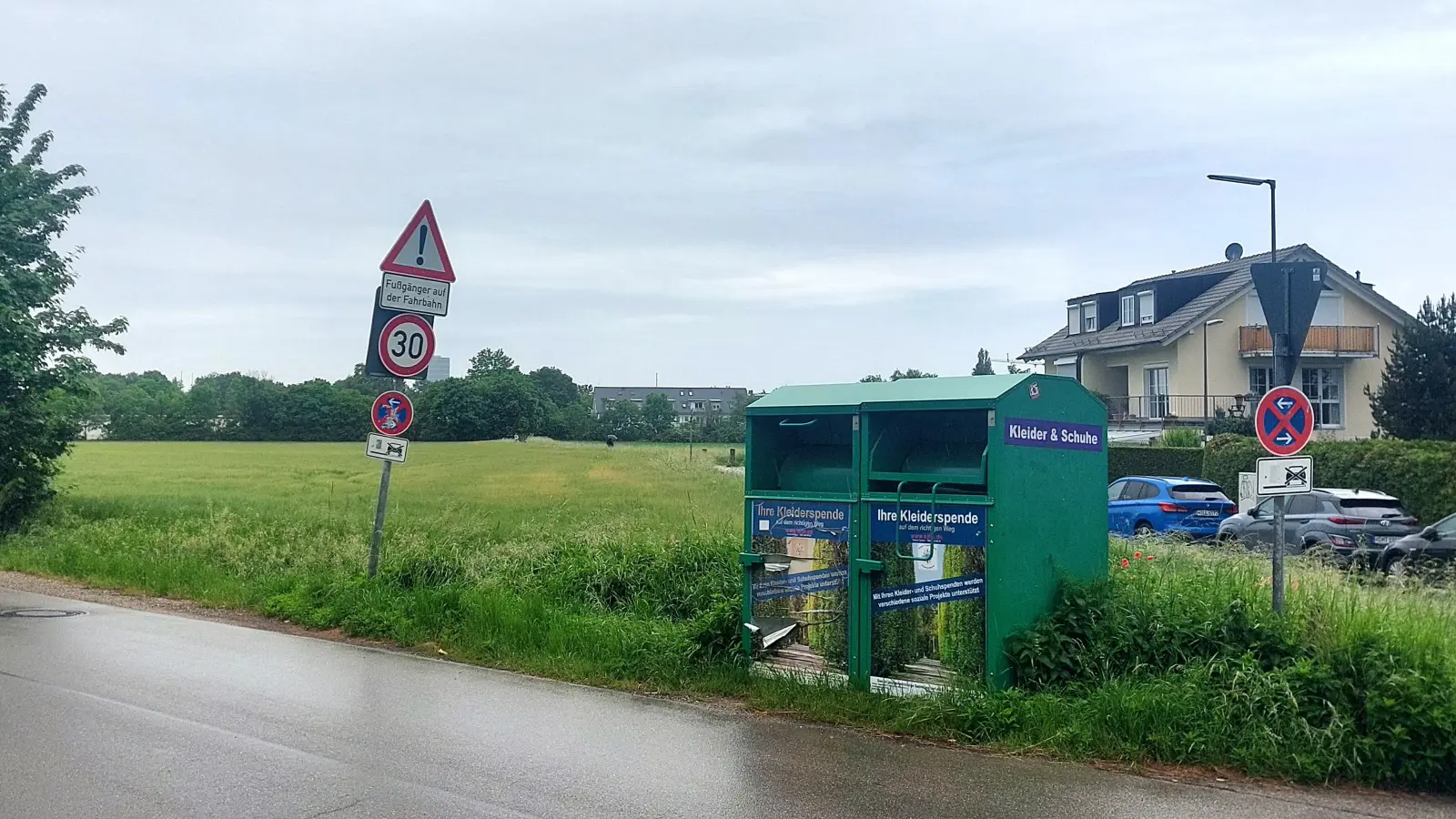 An der Heltauer Straße nördlich des S-Bahnhofs Trudering soll ein neues Wohnquartier entstehen. (Foto: bas)