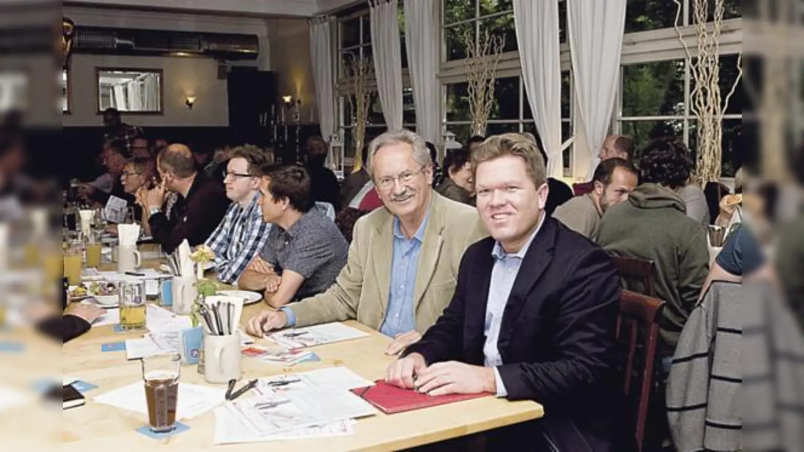 Alt-Oberbürgermeister Christian Ude will Florian Post (rechts) im Wahlkampf unterstützen. 	 (Foto: VA)