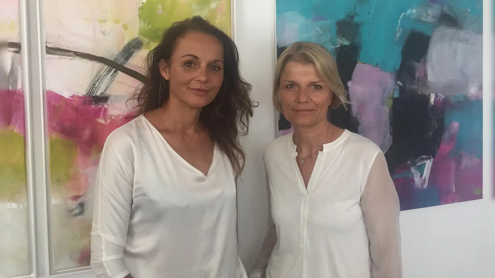 Die Ausstellung der Oberhachinger Künstlerin Anna Kappelmeyer-Quintus wird bereichert durch Bilder von Andrea von Coburg und Yo Franklin. (Foto: Yo Franklin)