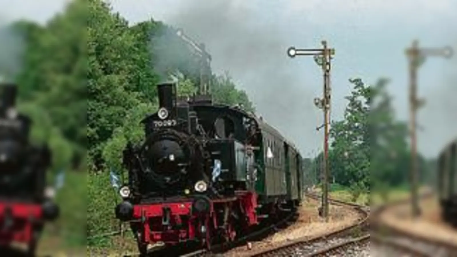 Mit einer historischen Dampflok kann man an Ostern Rundfahrten  (unternehmen.Foto: Localbahnverein)