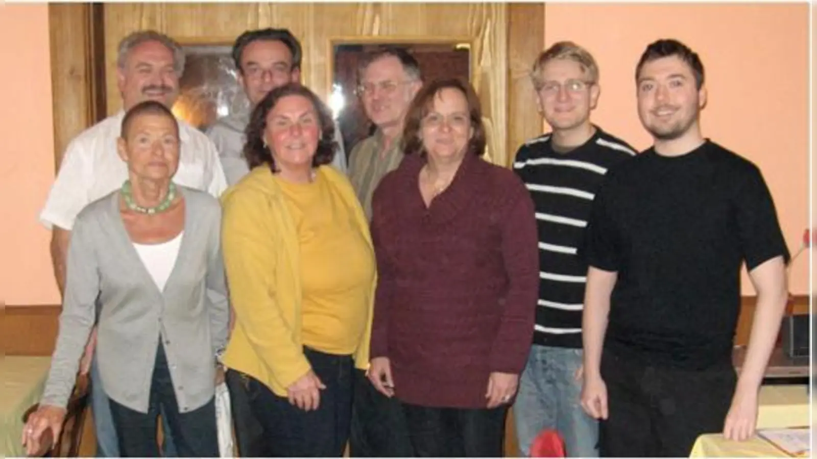 Bärbel Häfele, Gunhilde Peter, Sue Petry-Rupp, Philipp Rackl (vorne), Richard Salvermoser, Klaus Peter Rupp, Siegfried Moser, Johannes Trischler.  	 (Foto: VA)