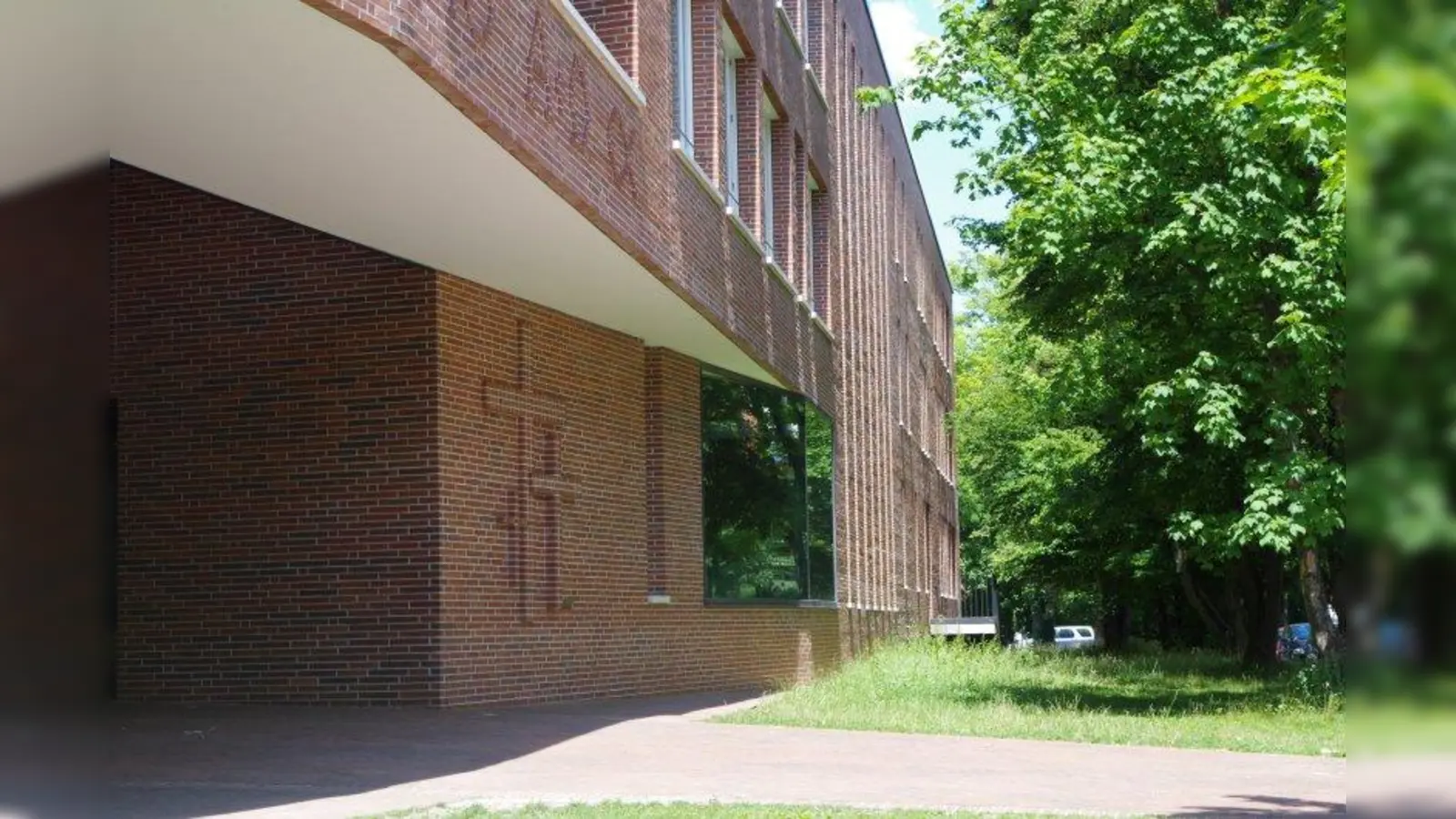 Die private evangelische Lukas-Schule in der Riegerhofstraße plant einen Ausbau, um an diesem Standort ein Gymnasium aufzubauen. (Foto: kö)