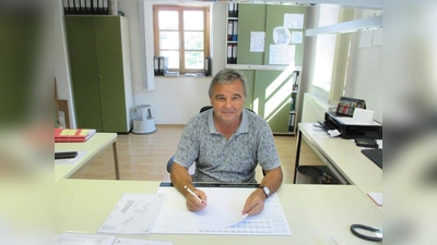 Helmut Hackl, technischer Leiter der Gemeindewerke Murnau gibt Entwarnung: Die Messwerte des Trinkwassers sind einwandfrei. Wie es zu den irreführenden Angaben kam, konnte nicht geklärt werden. (Foto: Markt Murnau)