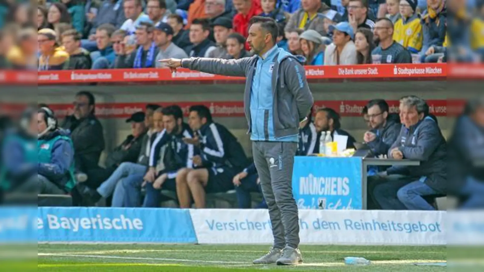 Hadert bereits mit höheren Mächten: Vitor Pereira.  (Foto: Anne Wild)