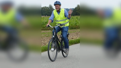  Landrat Robert Niedergesäß freut sich auf viele Mitradler bei der Aktion Stadtradeln, die am 20. Juni, startet. (Archivbild: KRA)