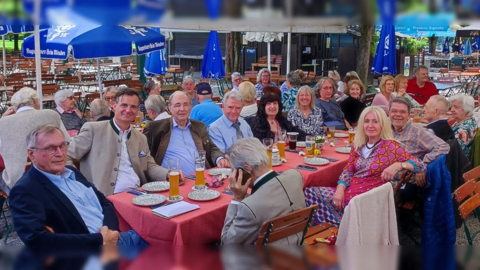 Die Senioren-Union im Kreisverband 8 traf sich im Hirschgarten. (Foto: Senioren-Union)