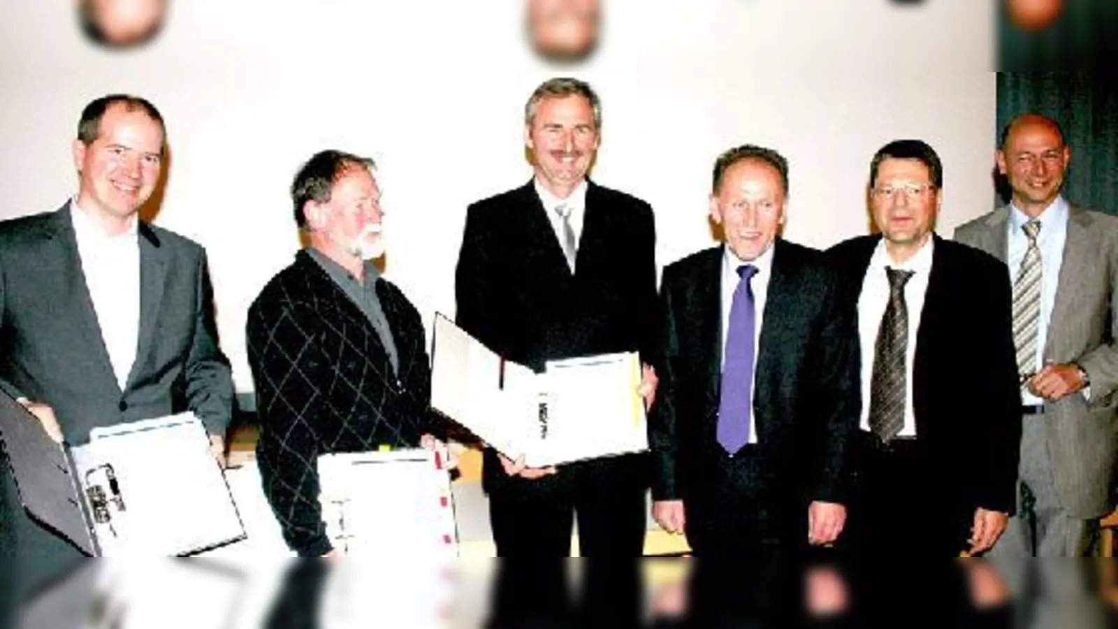 Markus Auerbach, die Anwohner-Sprecher Rolf Deska und Martin Obersojer,  Rudolf Fuchs, Dr. Klaus Arzet und Robert Schmidt (von links).	 (Foto: ws)