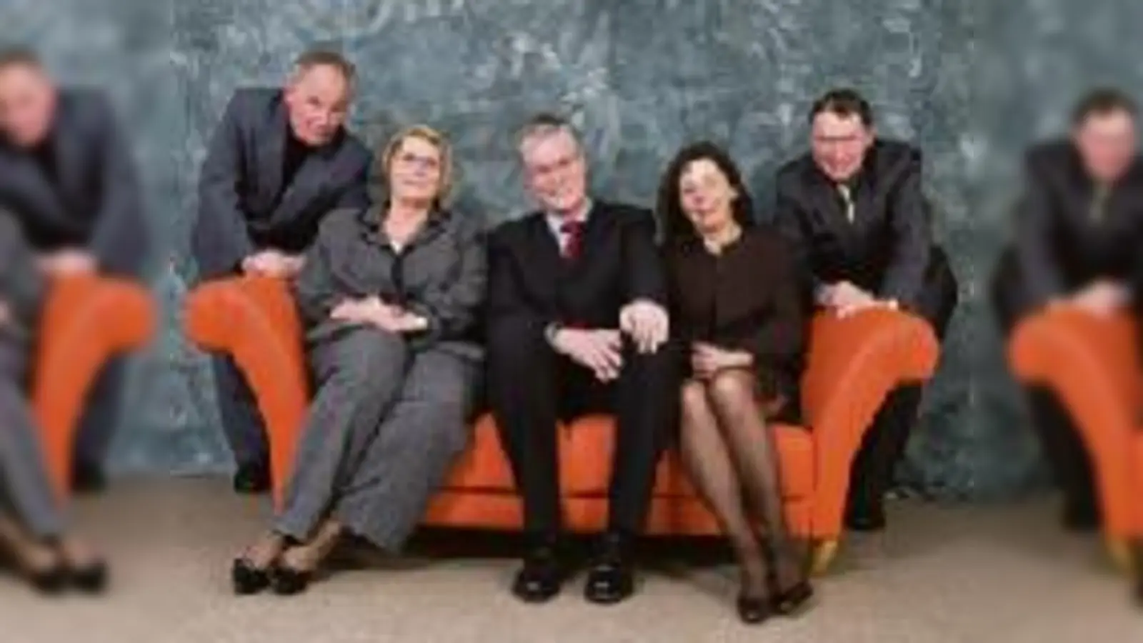 Ein Quintett mit dem Chefsessel fest im Visier: (v. li.) Peter Riedl, Hannelore Gabor, Dr. Dietmar Gruchmann, Henrika Behler und Ernst  (Hütter.Foto: ba)