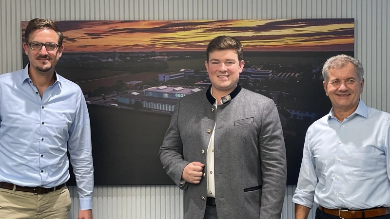 Gemeinsam für den Geothermie-Ausbau in Unterhaching (v.l.) Geothermie Unterhaching Geschäftsführer Christoph Reiners, Bürgermeister Korbinian Rausch und Geothermie Unterhaching Geschäftsführer Wolfgang Geisinger.  (Foto: hw)