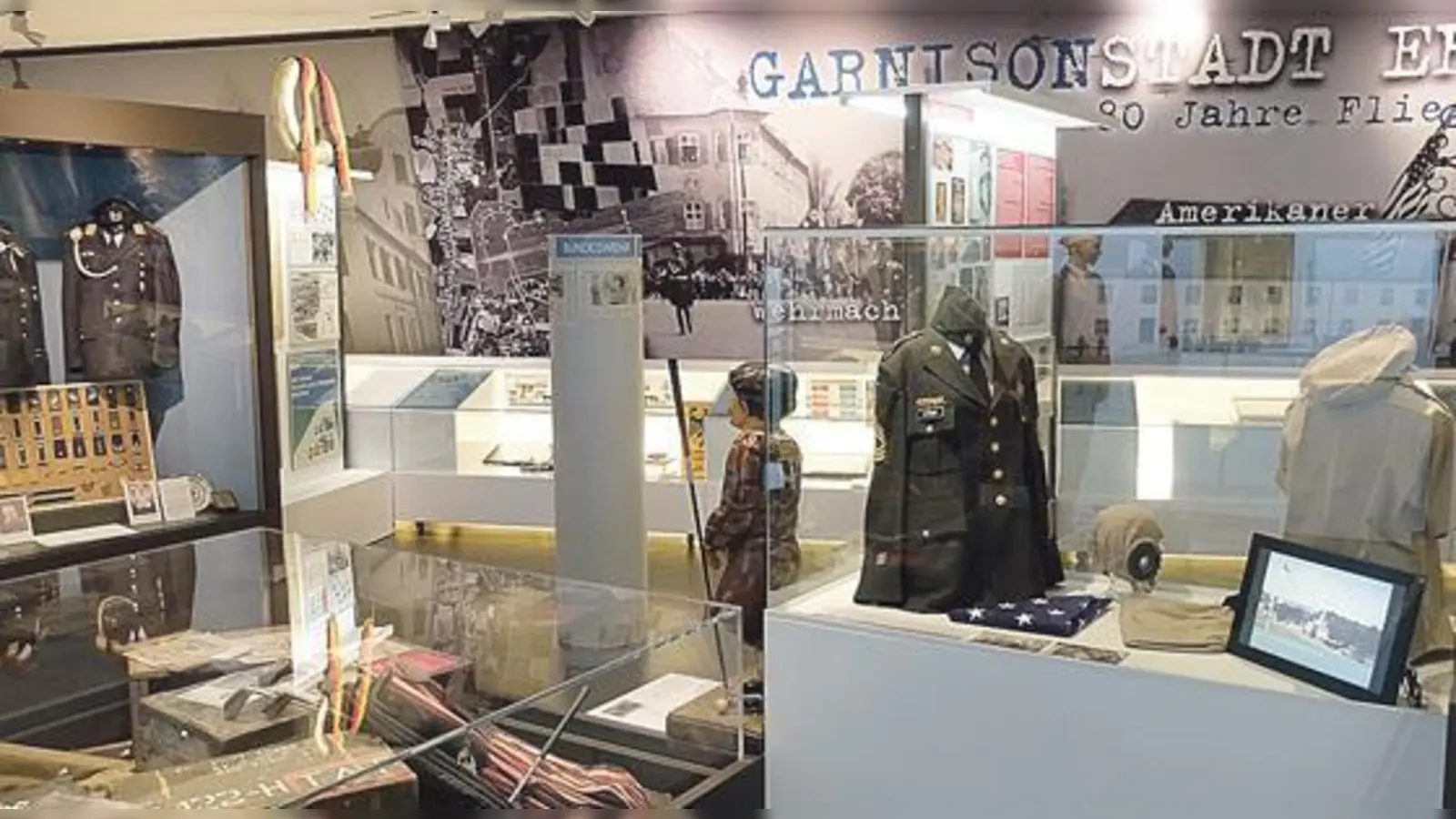 Das Museum Erding präsentiert Spuren, die das Militär in 80 Jahren in der Stadt hinterlassen haben.	 (Foto: VA)