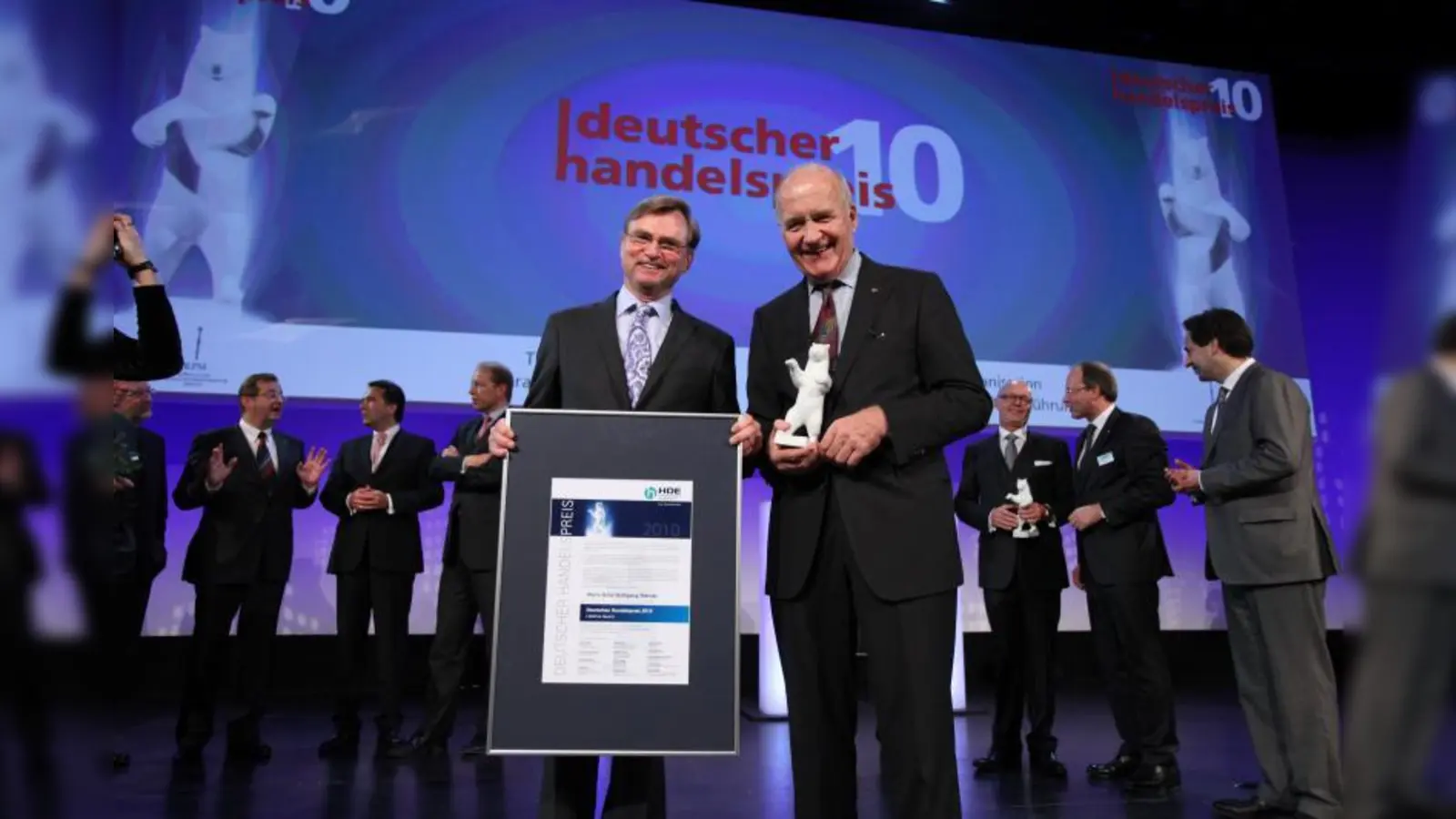 Goetz Werner (r.) mit Laudator Gerd Kaiser (Foto: pi)