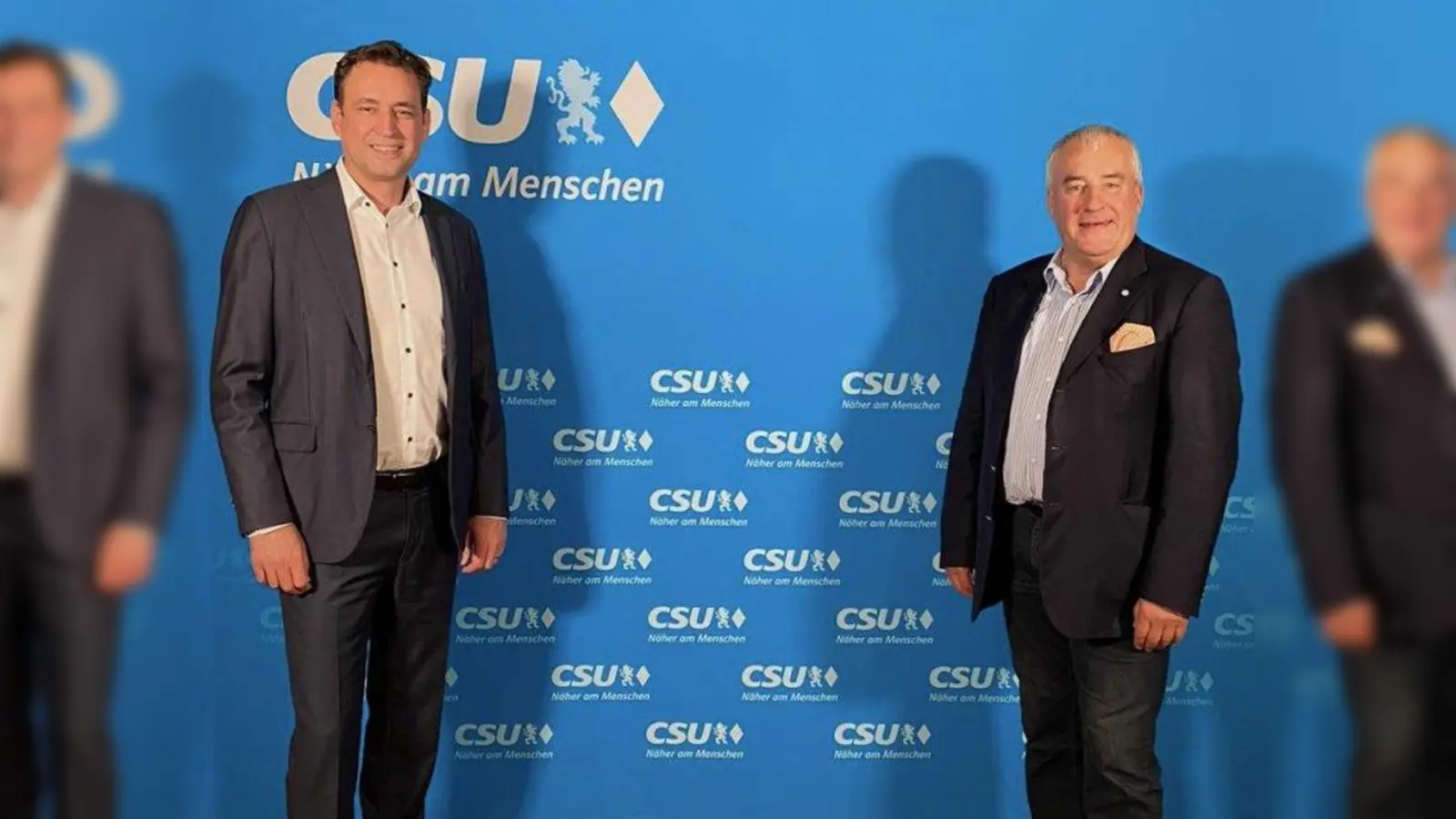 Georg Eisenreich (links) übernimmt den CSU-Vorsitz von Ludwig Spaenle. (Foto: CSU)