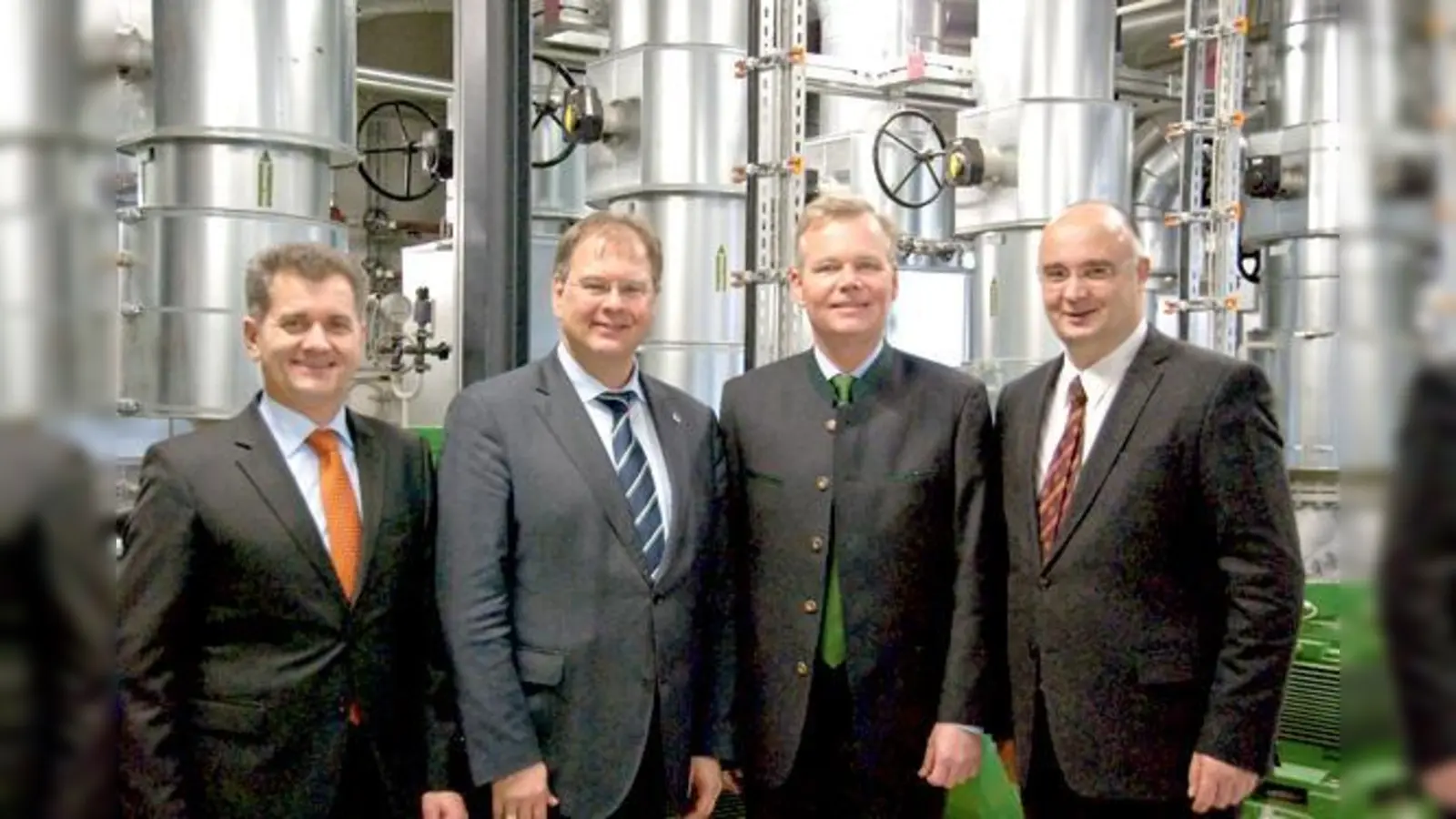 In Zukunft arbeiten sie noch enger zusammen: Wolfgang Geisinger (GUH), Bürgermeister Wolfgang Panzer, Bürgermeister Jan Neusiedel und Andreas Lederle (EWG).	 (Foto: VA)