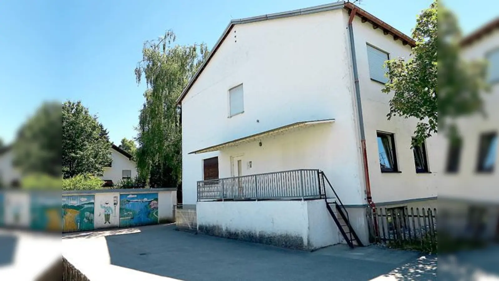 Villa Kunterbunt wird weitergeführt: Innerhalb der nächsten zwei Jahren soll im Kreuzerweg der Bagger zum Abriss rollen.	 (F.: bus)