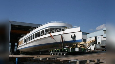 Die neue MS Utting hat eine spannende Reise hinter sich. Ihr neues Zuhause ist nun der Ammersee, wo sie ab Juli zahlreiche Besucher über den Ammersee bringt. (Foto: Lux-Werft)