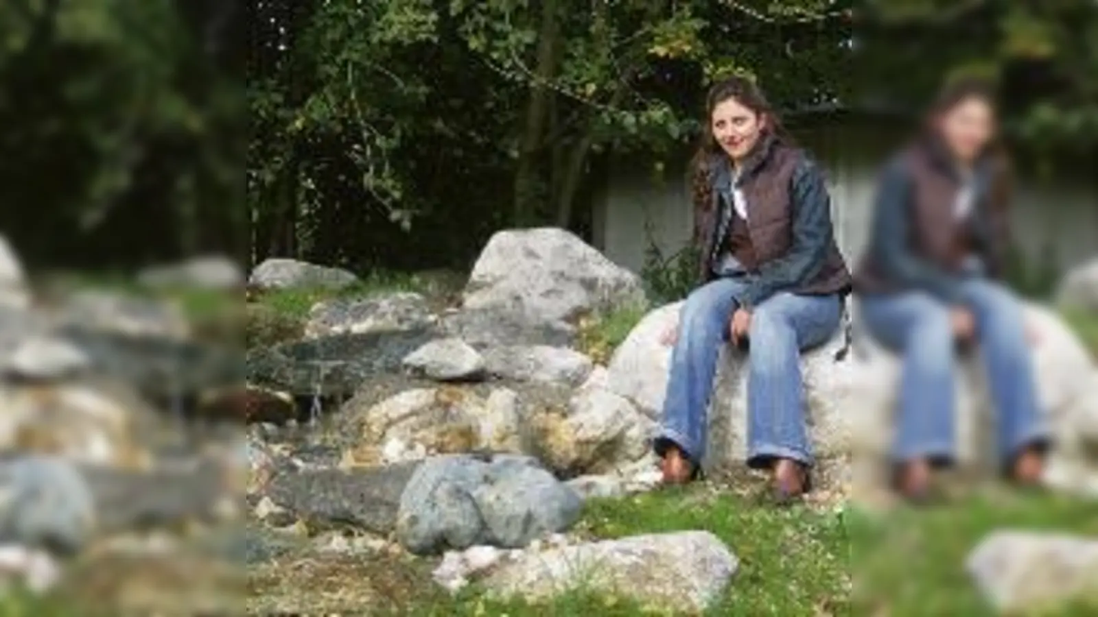 Endlich geschafft: Seit Anfang Oktober hat der Kindergarten an derThornerstraße eine Wasserspielanlage. Da freut sich nicht nur diestellvertretende Leiterin Nadia Sahnoun auf den nächsten Sommer.  (Foto: sal)