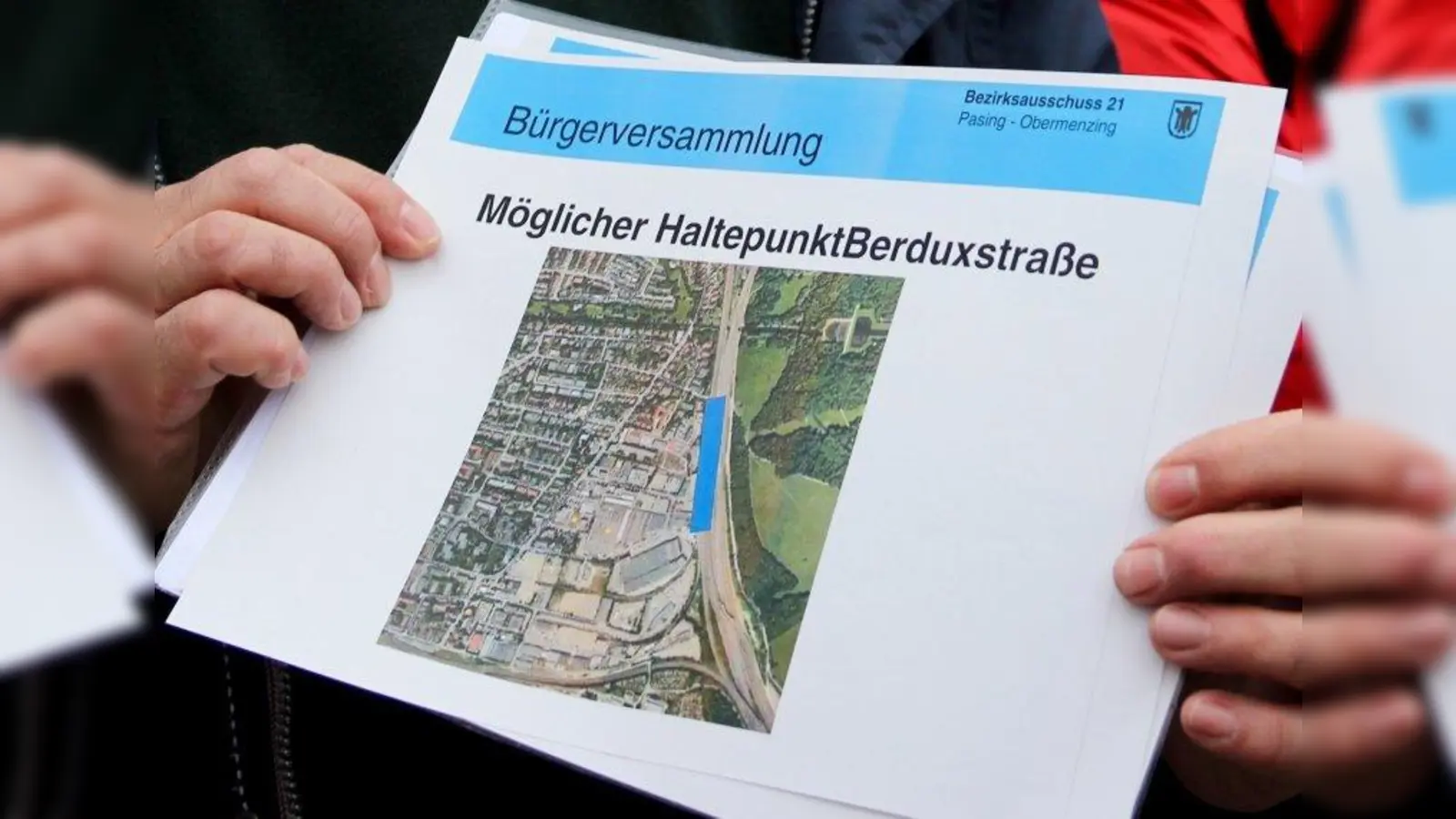 Auf einer Strecke von 400 Metern entlang der Berduxstraße würde es genügend Platz für einen S-Bahn-Halt geben, meint der Bezirksausschuss Pasing-Obermenzing. Die Bürger empfahlen 2017 den sofortigen Bau. (Foto: us / Archiv)