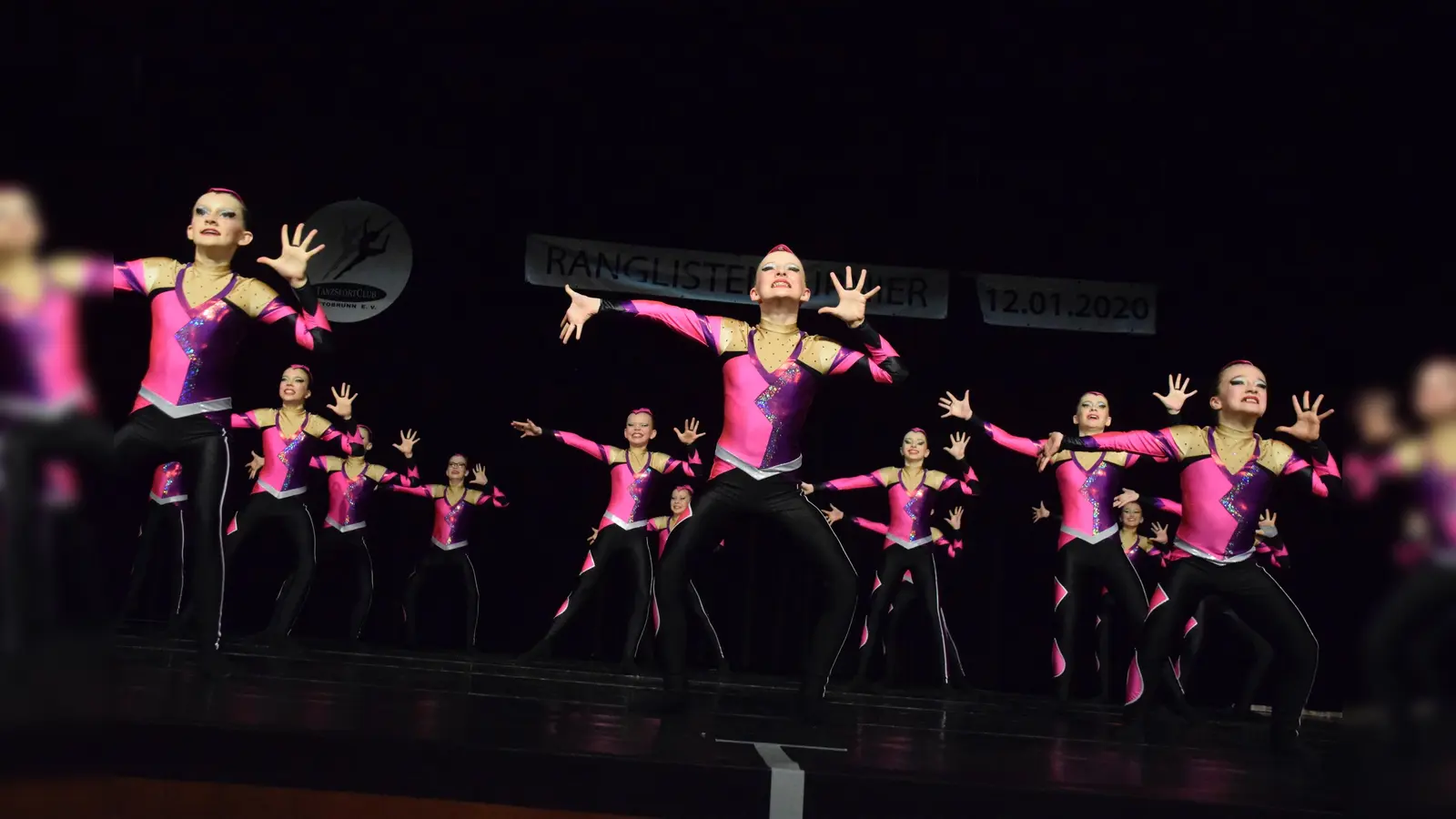 Der TSC Ottobrunn startete Anfang Januar in eine erfolgreiche Saison. Hier zu sehen sind die Sweet Puppets. (Foto: Schindler)
