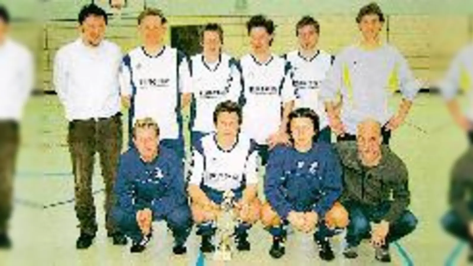 Beim Hallenturnier 2003 musste sich Gastgeber Heimstetten in der Gruppe »Kreisklasse und tiefer« dem Kirchheimer SC (Bild) geschlagen geben  wenn auch erst im Finale. Diesmal wollen die Heimstettener den Titel.	 (Foto: Verein)