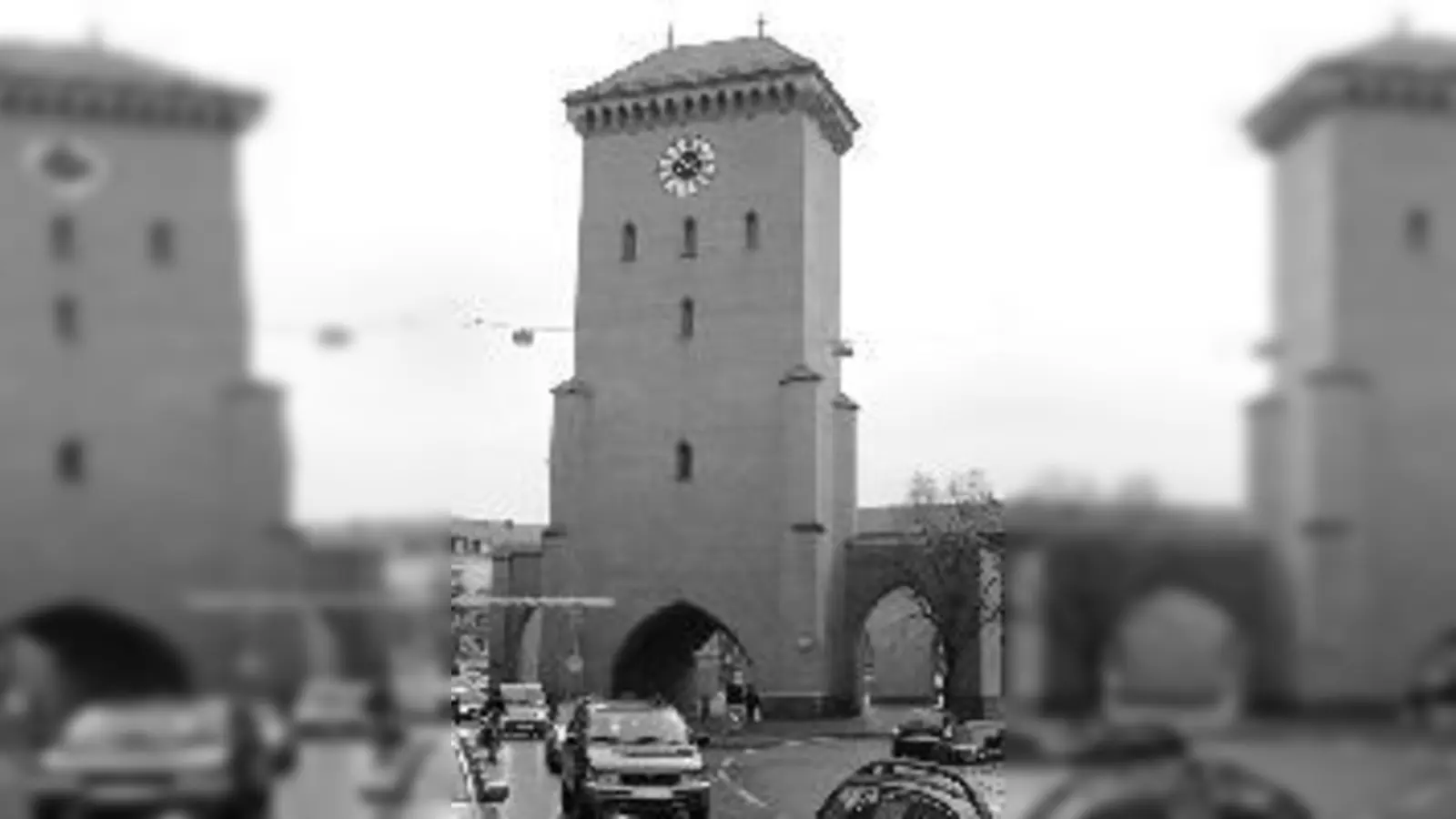 Umdenken ist bei der neuen Isartor-Uhr gefragt.  (Foto: Inés Berber)