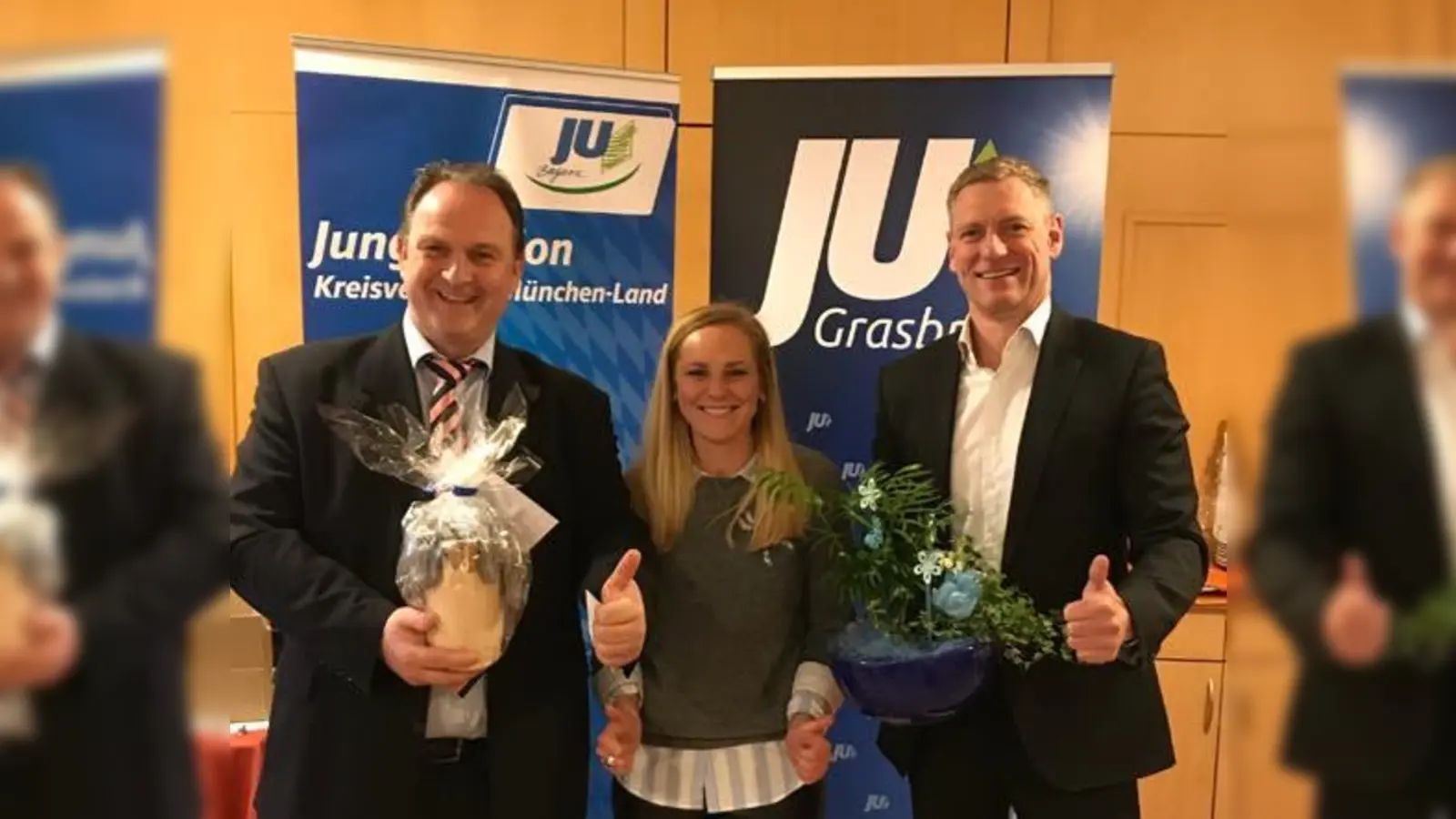 3. Bürgermeister der Gemeinde Grasbrunn, Michael Hagen (l.), Ortsvorsitzende der Jungen Union in Grasbrunn, Wiebke Hönicke und Vorsitzender der CSU Grasbrunn, Detlef Wildenheim (r.). (Foto: privat)