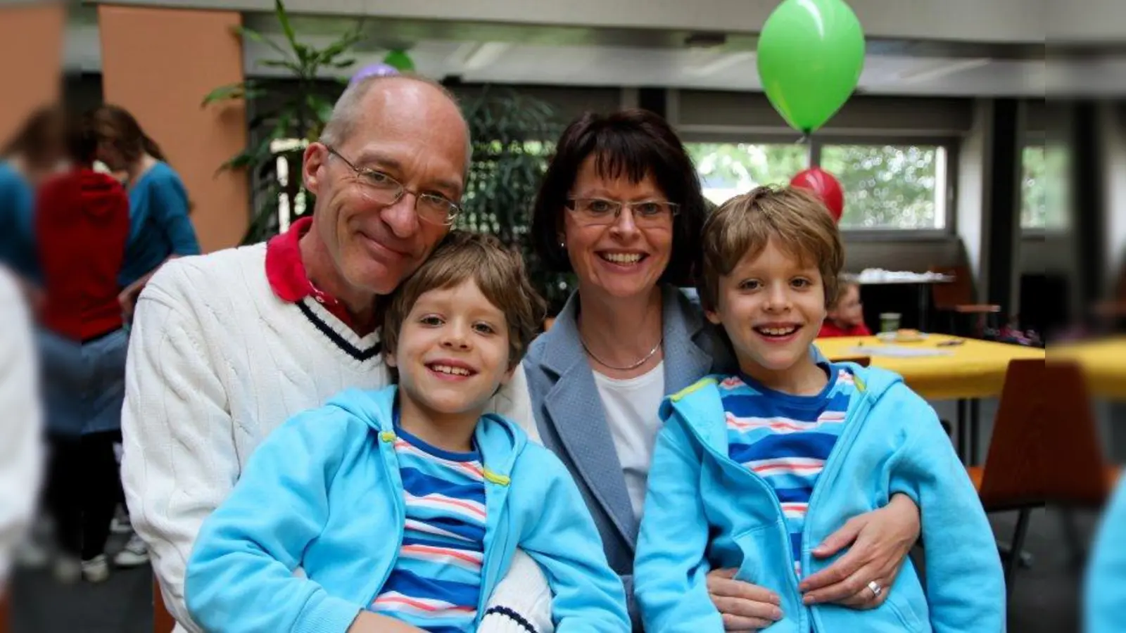 „Uns haben die Gespräche mit betroffenen Familien sehr über viele Krisen hinweg geholfen“, so die Eltern der heute acht Jahre alten Zwillinge Michael und Christoph. (Foto: us)