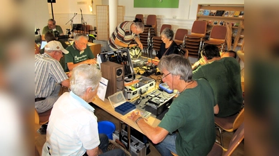 Im RepairCafé der Freien evangelischen Gemeinde können kaputte Gegenstände gemeinsam mit Fachleuten repariert werden. (Foto: Freie evangelische Gemeinde)