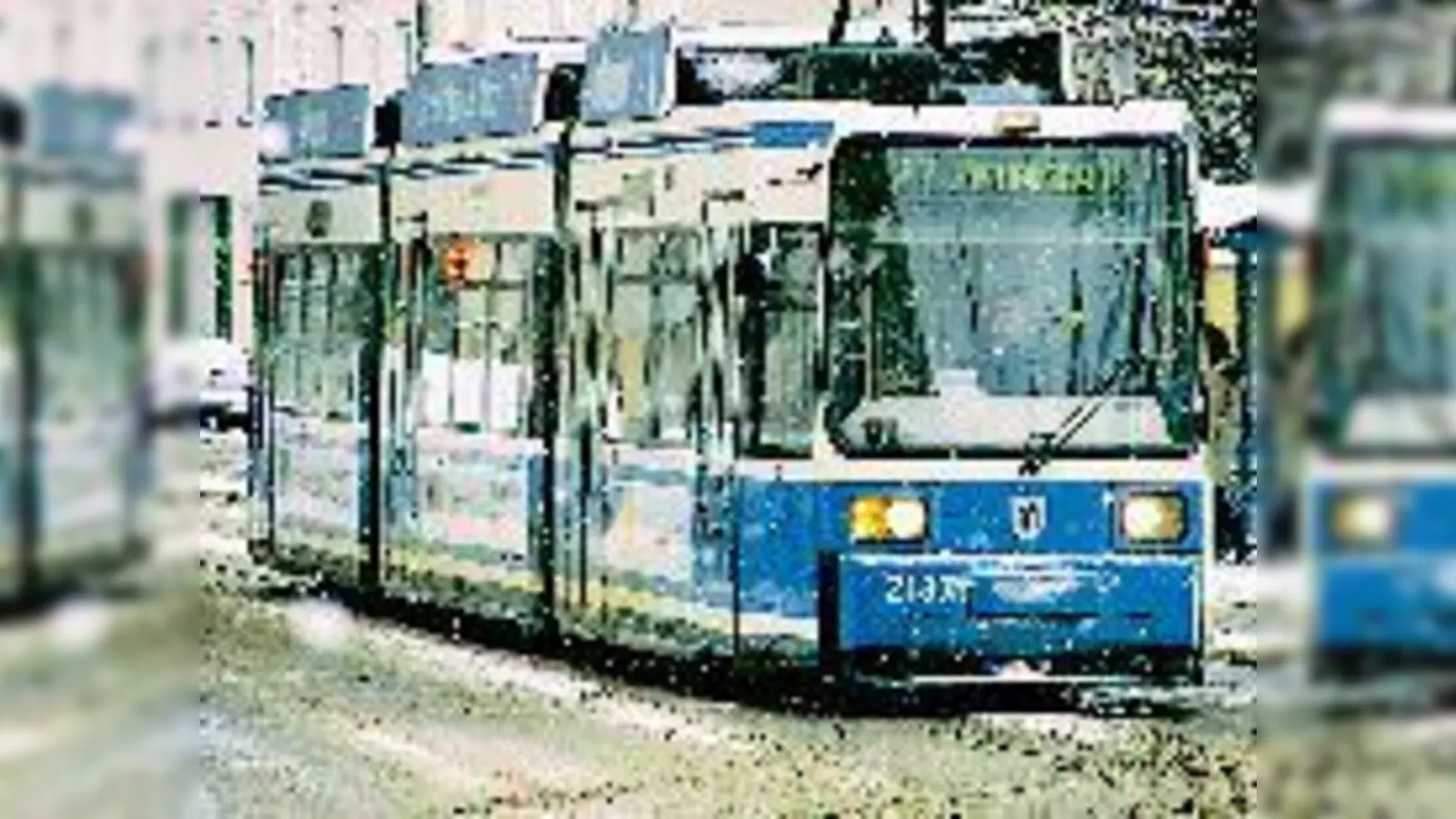 Straßenbahnlinie 27: Der Winter bringt womöglich wieder Ärger mit den Fugen.	 (Foto: mh)