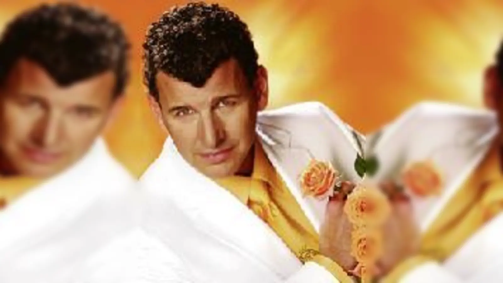 Seine Locken sind sein Markenzeichen: Semino Rossi.  (Foto: VA)