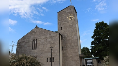 Die Pfarrei St. Agnes in der Lerchenau feiert den Festgottesdienst am Dreikönigstag um 11 Uhr.  (Foto: mha)