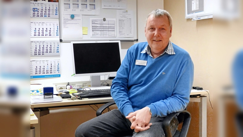 Pflegedienstleiter Werner Benningsfeld und die Alzheimer Gesellschaft Landkreis Ebersberg freuen sich auf das Gespräch mit möglichst vielen Pflegekräften am Montag, 27. Mai. (Foto: Berwanger)
