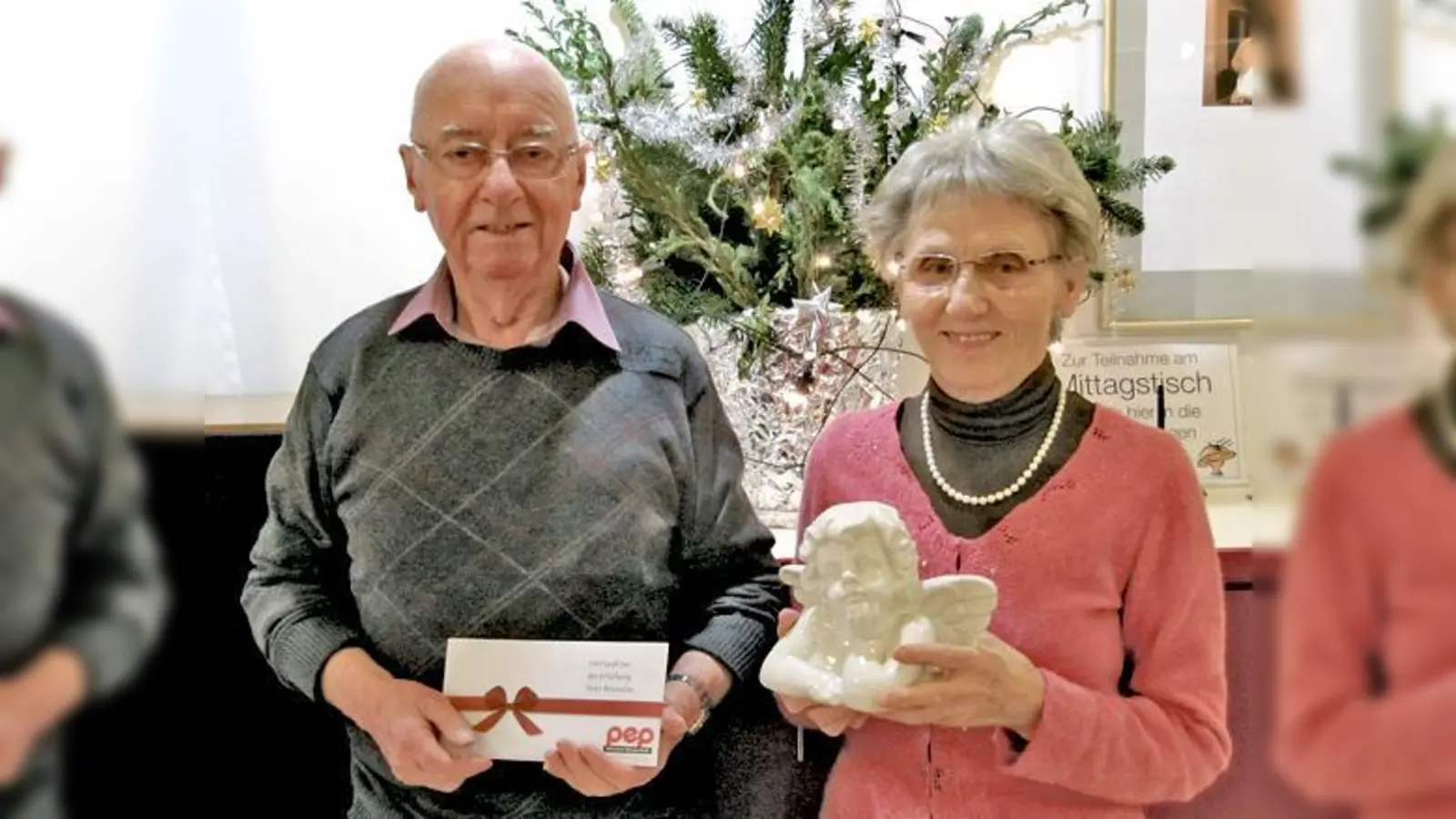 Pauline und Rudolf Kustermann engagieren sich seit Jahren im ASZ Untergiesing. Dafür wurden sie zu den »Weihnachtsengeln 2011« gekürt. 	 (Foto: Woschée)