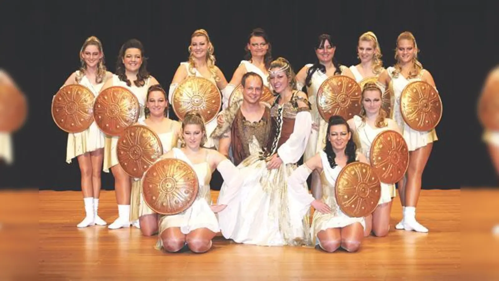 Junge Garden in schönen Kostümen erfreuen sich immer noch großer Beliebtheit. 	 (Foto: VA)